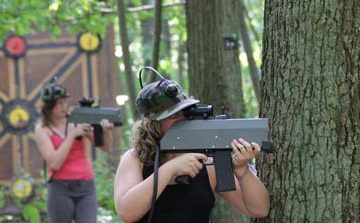 Le laserball en outdoor ? C’est possible chez Sherwood Paintball !